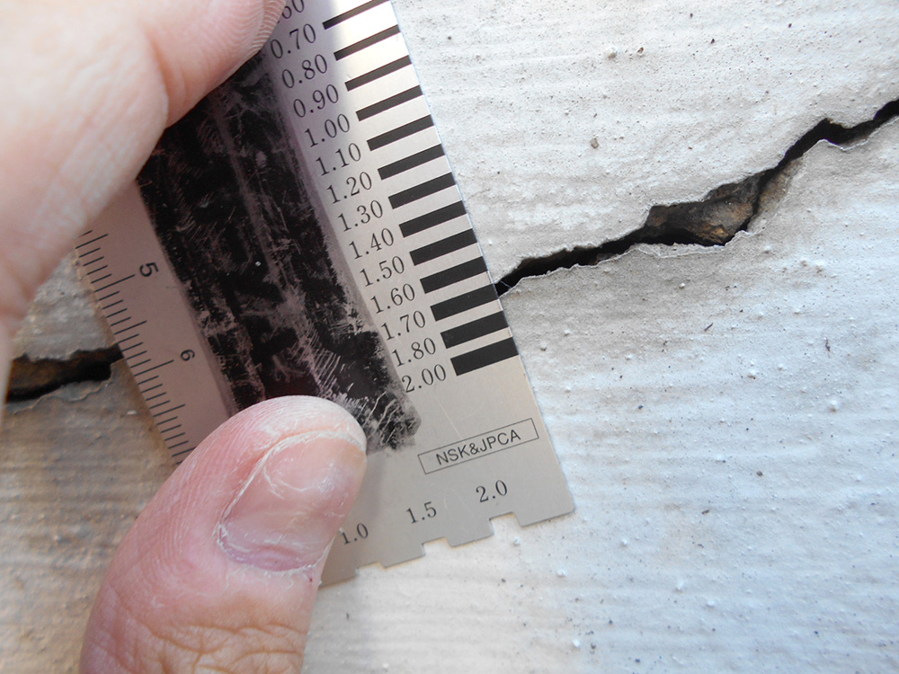 構造クラックの画像